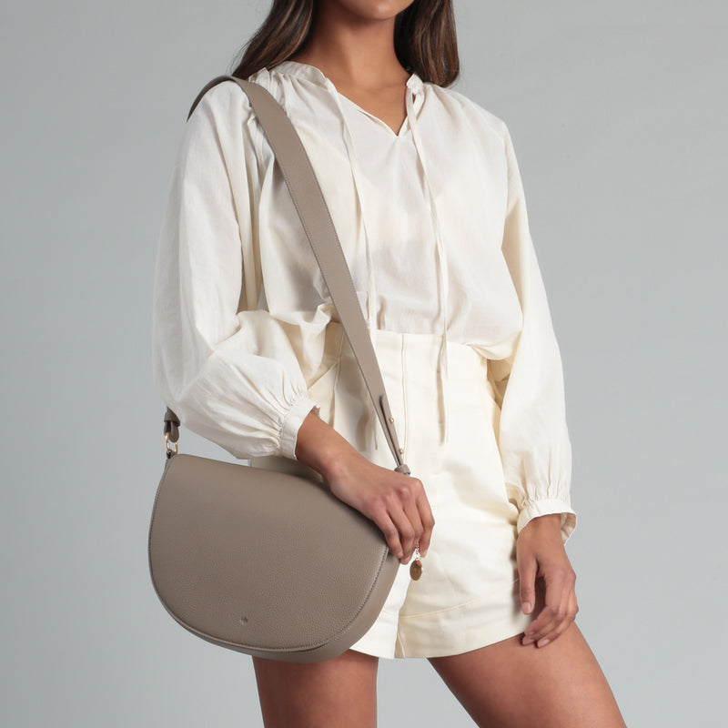 Saddle Bag - Taupe Pebble