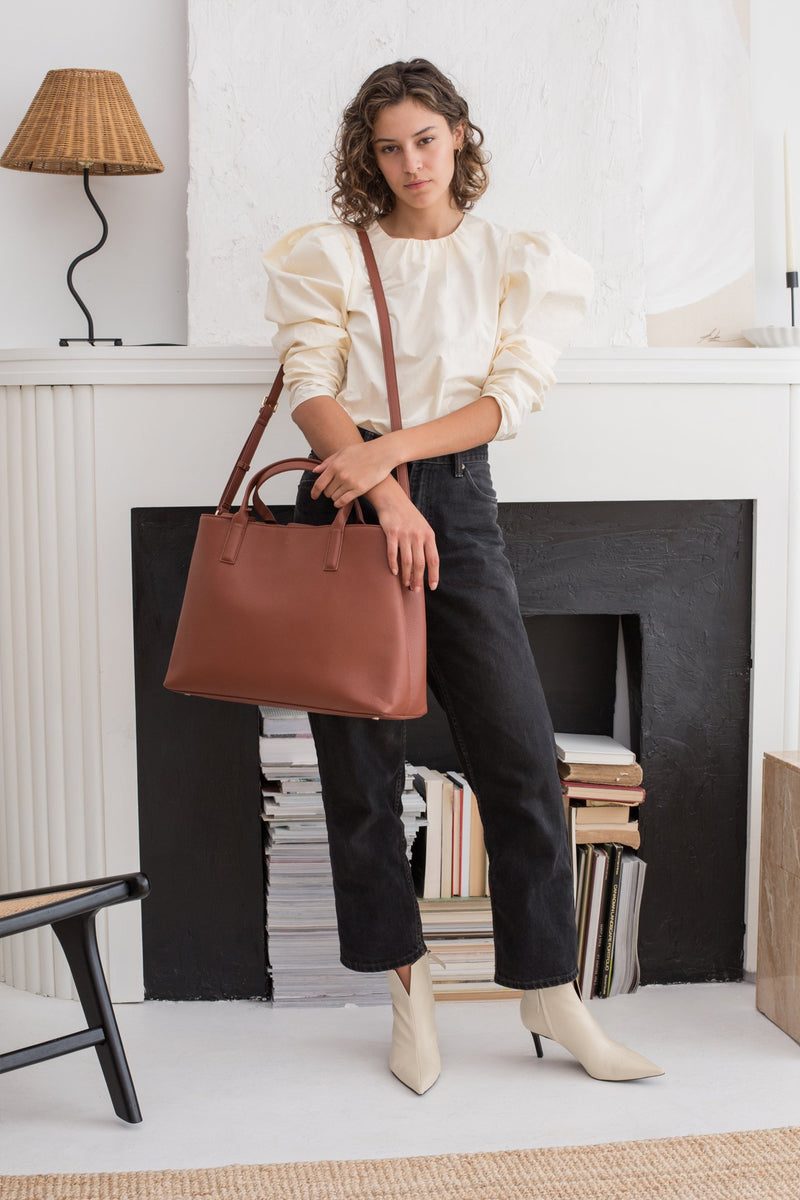 Workbag - Caramel Pebble fits up to 12" ipad/ laptop
